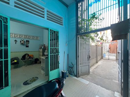 Bán nhà hẻm Đường 6 Hiệp Bình Chánh, Dt 41m2 2 phòng ngủ, tiện ích đầy đủ